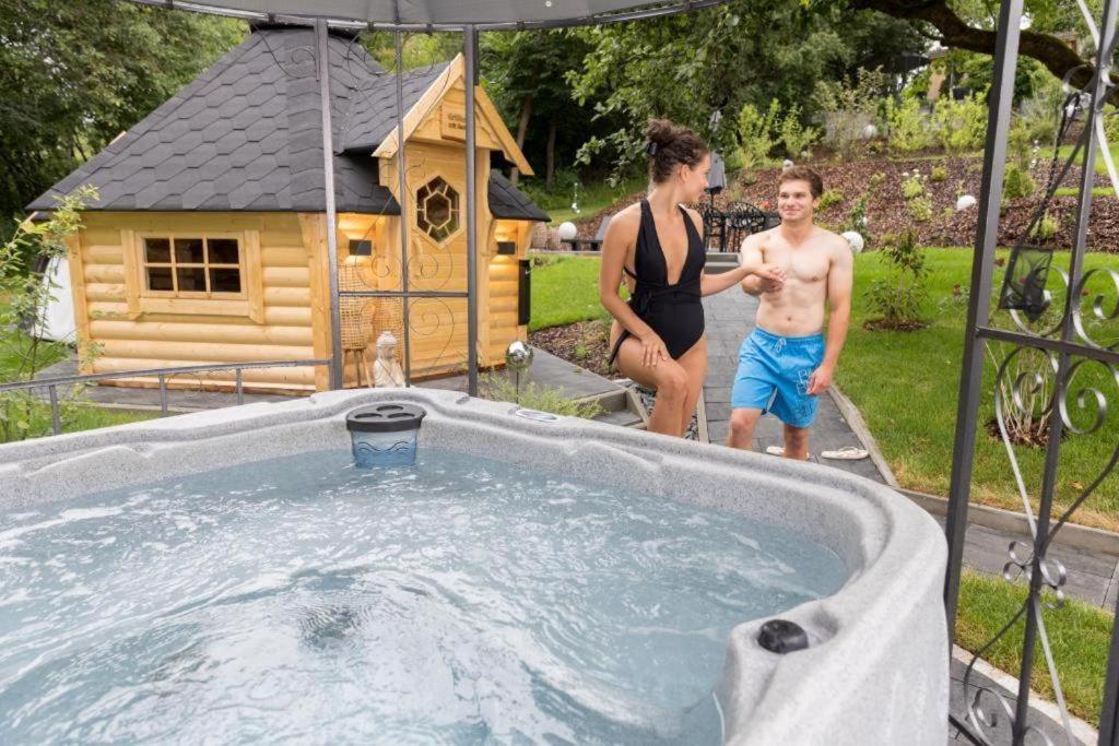 Chalet Vitaspa - Whirlpool & Sauna Privatspa Пеґніц Екстер'єр фото